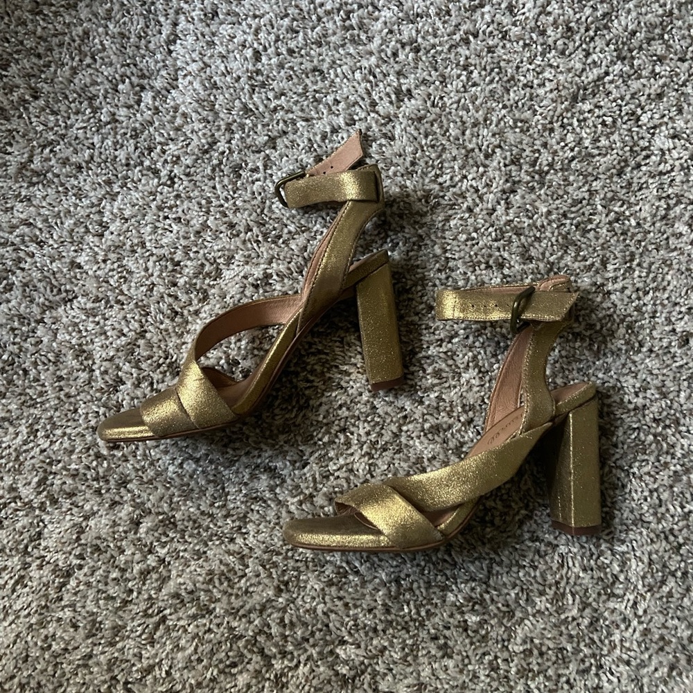 Madewell Gold Strapey Heel (6)